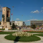 Hotel The Independent Taksim 5*