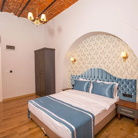 מלון The Independent Taksim 5*