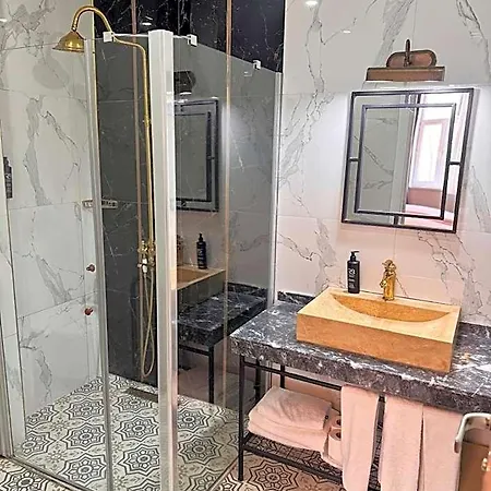 The Independent Taksim Hotel 5*