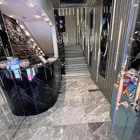Hotel The Independent Taksim 5*