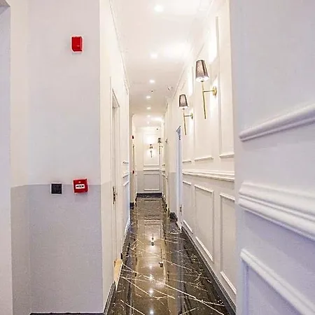 The Independent Taksim Hotel 5*