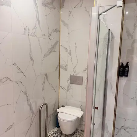 The Independent Taksim Hotel 5*